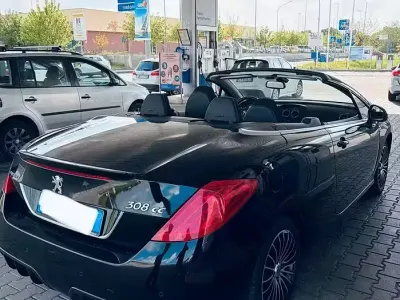 Usata Peugeot 308 156 CV (114 kW) 2010 Nero Coupé