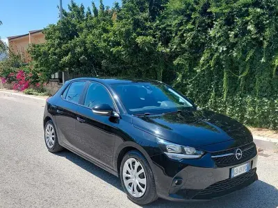 Usata Opel Corsa GS Line 102 CV (75 kW) 2020 Nero Utilitaria