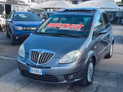 Usata Lancia Musa 90 CV (66 kW) 2010 Grigio Monovolume