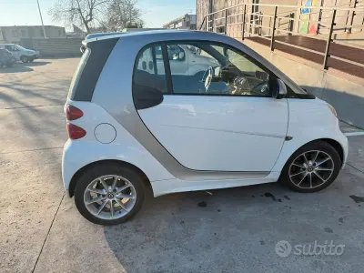 Usata Smart ForTwo Coupé 71 CV (52 kW) 2013 Bianco Coupé