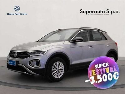 Usata VW T-Roc Life 150 CV (110 kW) 2024 Grigio SUV
