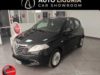 Usata Lancia Ypsilon Gold 69 CV (50 kW) 2014 Nero Utilitaria