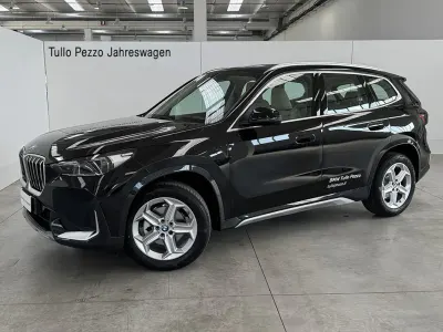 Usata BMW X1 xLine 197 CV (144 kW) 2023 Blacksapphire metallic SUV