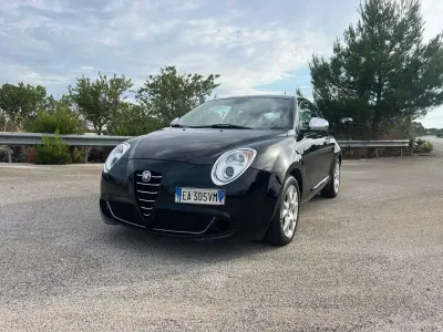 Usata Alfa Romeo MiTo Distinctive 120 CV (88 kW) 2010 Nero Utilitaria