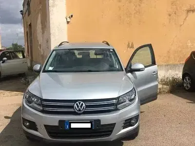 Usata VW Tiguan Trendline 122 CV (89 kW) 2013 Grigio SUV