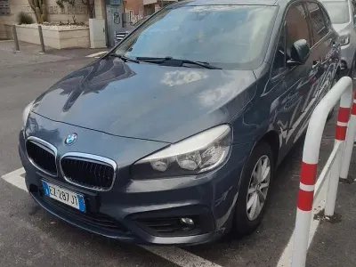 Usata BMW 218 150 CV (110 kW) 2015 Grigio Monovolume