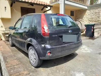 Usata Ford Fiesta 68 CV (50 kW) 2007 Utilitaria