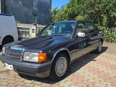Usata Mercedes 190 109 CV (80 kW) 1991 Nero Berlina
