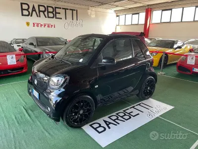 Usata Smart ForTwo Cabrio 90 CV (66 kW) 2018 Nero Cabrio