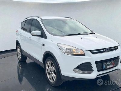 Usata Ford Kuga Titanium 150 CV (110 kW) 2015 Bianco SUV