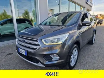 Usata Ford Kuga Titanium 150 CV (110 kW) 2019 Grigio scuro SUV