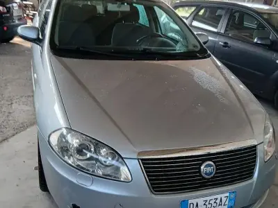 Usata Fiat Croma 150 CV (110 kW) 2006 Grigio Station wagon