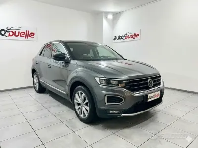 Usata VW T-Roc Style 116 CV (85 kW) 2020 Grigio SUV