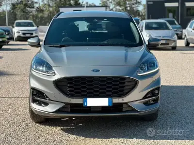 Usata Ford Kuga ST-Line 120 CV (88 kW) 2022 Grigio SUV