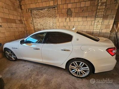Usata Maserati Ghibli 275 CV (202 kW) 2014 Bianco Berlina