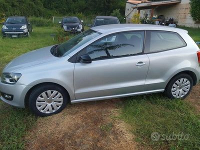 Usata VW Polo Comfortline 90 CV (66 kW) 2011 Argento Berlina