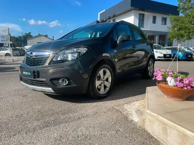 Usata Opel Mokka 136 CV (100 kW) 2015 Gray SUV