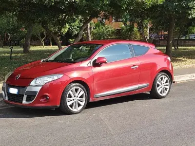Usata Renault Mégane Coupé Luxe 110 CV (80 kW) 2010 Coupé
