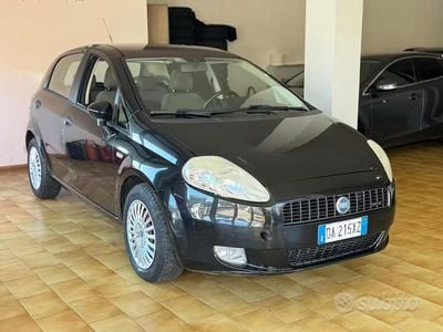 Usata Fiat Grande Punto Dynamic 90 CV (66 kW) 2006 Nero Utilitaria