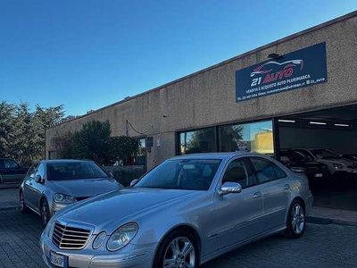 Usata Mercedes E280 Avantgarde 190 CV (139 kW) 2006 Grigio Berlina