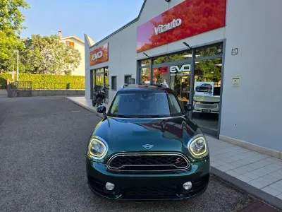 Usata Mini Cooper SD Countryman Business 190 CV (139 kW) 2019 Verde SUV