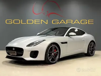Usata Jaguar F-Type R-Dynamic 300 CV (220 kW) 2019 Grigio Coupé