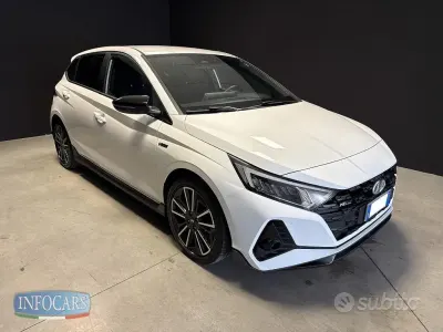 Usata Hyundai i20 N Line 120 CV (88 kW) 2021 Bianco pastello Utilitaria