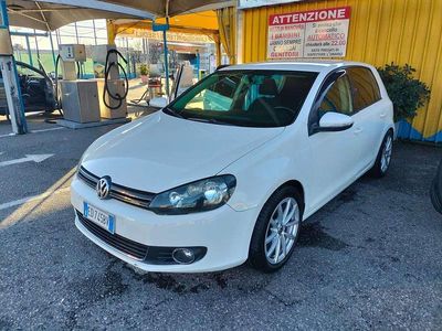 Usata VW Golf VI 122 CV (89 kW) 2010 Bianco Utilitaria