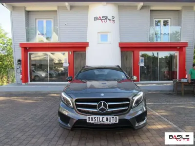 Usata Mercedes GLA200 Premium 136 CV (100 kW) 2015 Grigio(met.) SUV