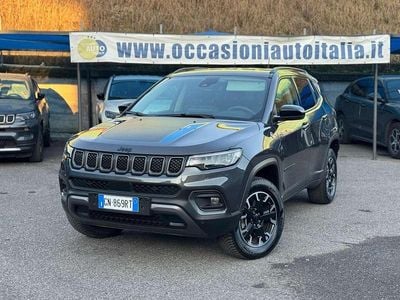 Grigio Usata 2023 Jeep Compass Trailhawk SUV | 20.990 € (Buon prezzo)