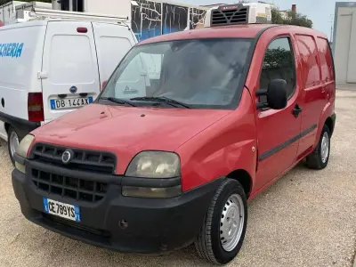 Usata Fiat Doblò 101 CV (74 kW) 2003 Rosso Monovolume