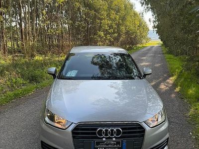 Usata Audi A1 Comfort 90 CV (66 kW) 2016 Grigio Utilitaria