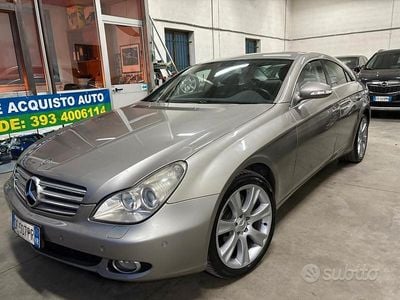 Usata Mercedes CLS320 224 CV (164 kW) 2007 Grigio Berlina