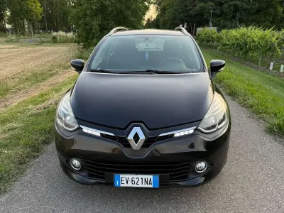 Usata Renault Clio GrandTour 75 CV (55 kW) 2014 Nero Station wagon