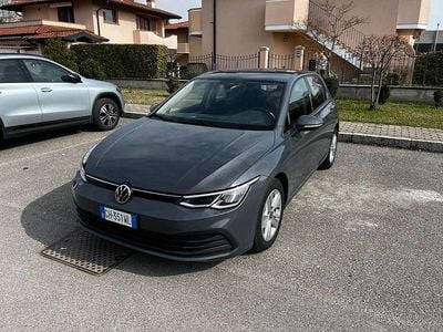 Usata VW Golf VIII 90 CV (66 kW) 2020 Grigio Berlina