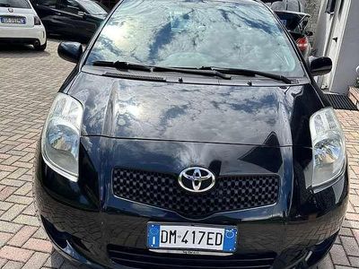 Usata Toyota Yaris Sol 69 CV (50 kW) 2006 Berlina