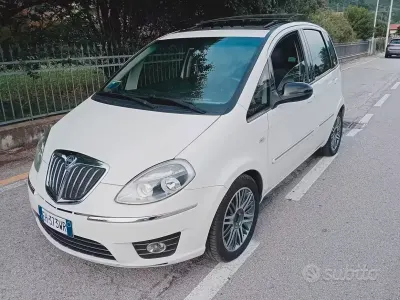 Gebraucht Lancia Musa 95 PS (69 kW) 2011 Van / Kleinbus