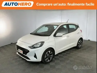 Usata Hyundai i10 63 CV (46 kW) 2024 Bianco Utilitaria