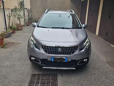 Usata Peugeot 2008 102 CV (75 kW) 2019 Grigio SUV