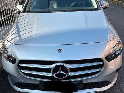 Usata Mercedes B180 2021 Grigio Monovolume