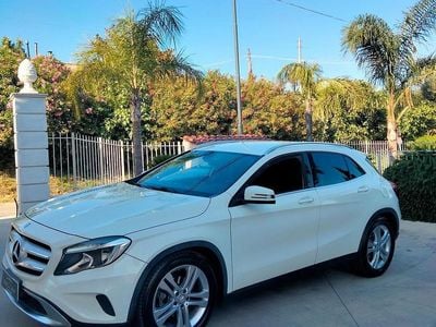 Mercedes GLA220