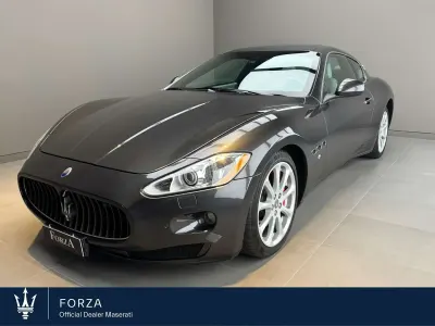 Usata Maserati Granturismo 450 CV (330 kW) 2009 Grigio granito Coupé