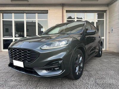 Usata Ford Kuga ST-Line 120 CV (88 kW) 2024 Grigio SUV