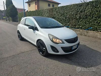 Używany Opel Corsa 95 KM (69 kW) 2014 Biały Hatchback