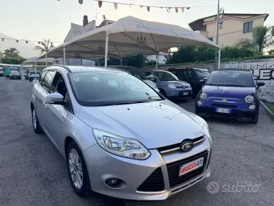 Usata Ford Focus Titanium 95 CV (69 kW) 2012 Grigio Station wagon