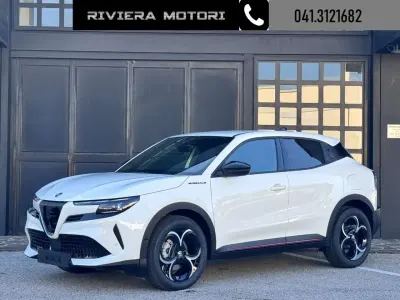 Nuova Alfa Romeo GT Junior Edizione Speciale 136 CV (100 kW) 2026 Bianco SUV