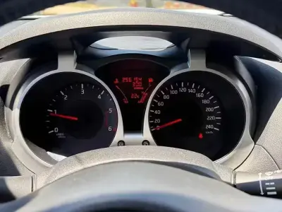 Usata Nissan Juke 110 CV (80 kW) 2011 Bianco SUV