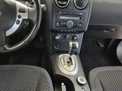 Usata Nissan Qashqai Tekna 150 CV (110 kW) 2009 Grigio SUV