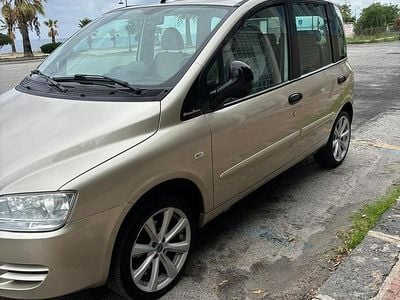 Usata Fiat Multipla 103 CV (75 kW) 2006 Grigio Monovolume