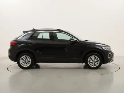 Usata VW T-Roc Life 110 CV (80 kW) 2024 Neronero SUV